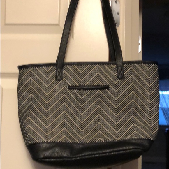 Purses - Picture 2 of 3